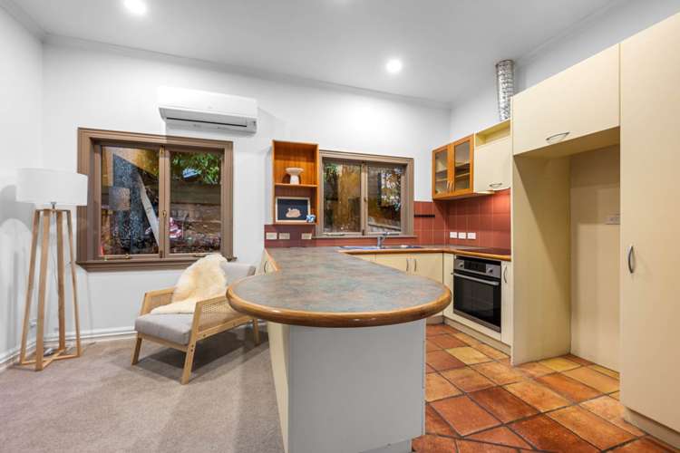 2/16 Hastings Parade Devonport_3