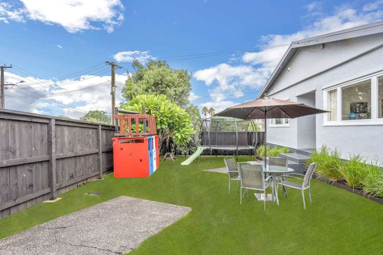 63 Commissariat Road Mount Wellington_15