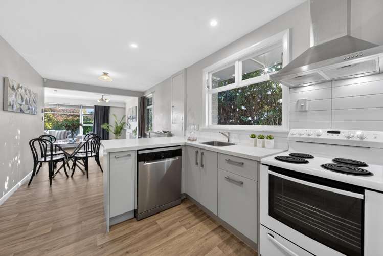 18A Coopers Road Dallington_4