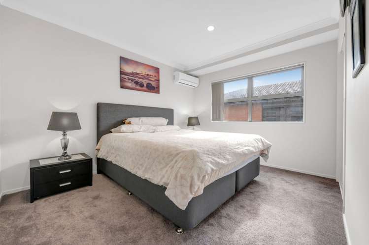 54 Springside Drive Flat Bush_11