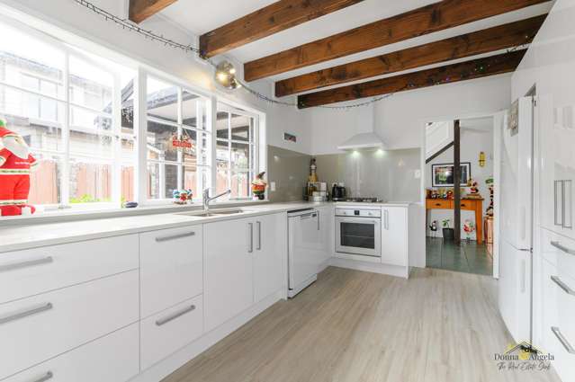 73 Lynbrooke Avenue Blockhouse Bay_1