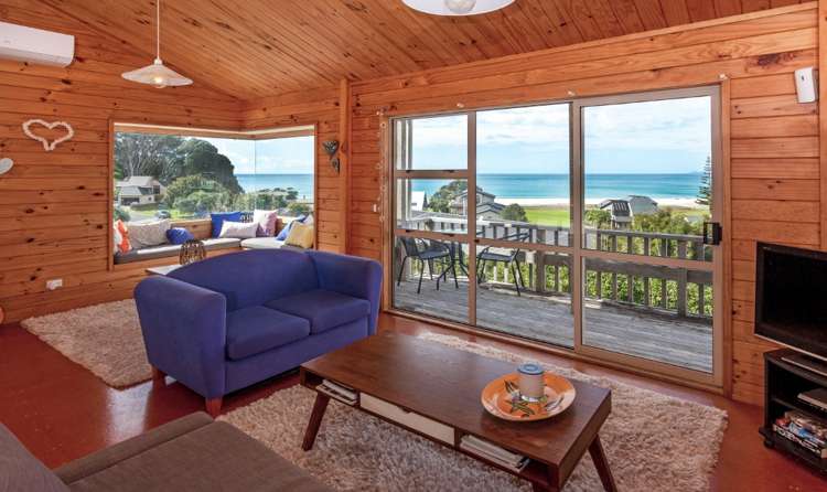 109 Bambury Place Onemana_5