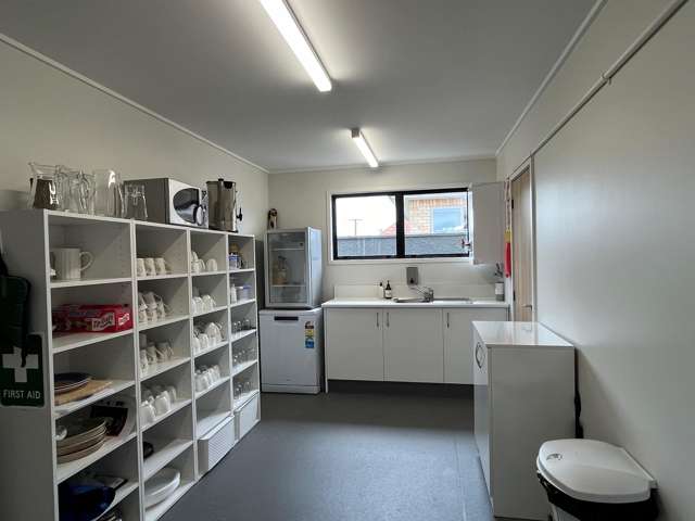 75 Cook Street Hamilton East_4