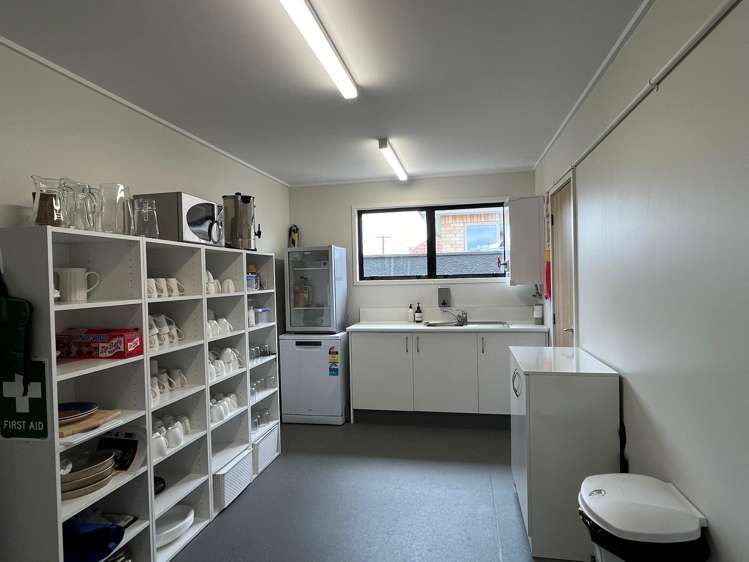 75 Cook Street Hamilton East_4