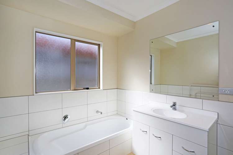 12 Puketi Lane Waiuku_14