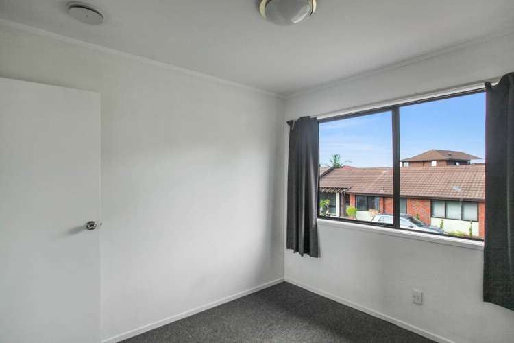 1/12 Charles Fox Place Saint Johns_13