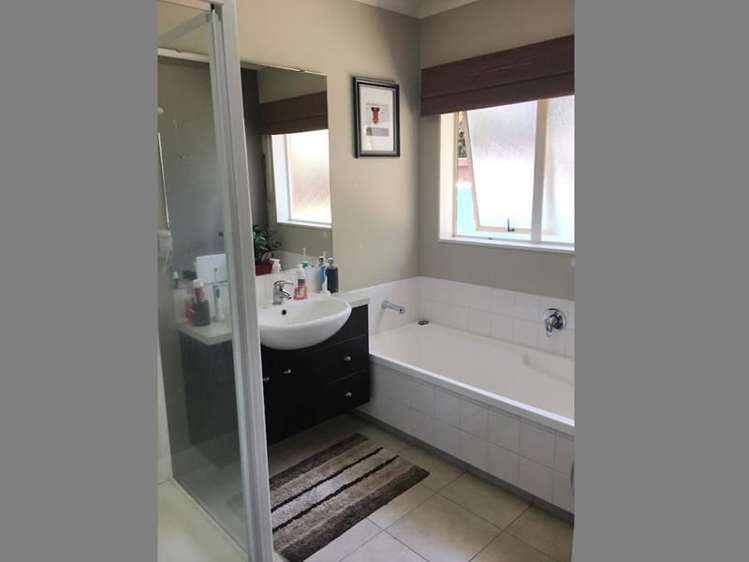 10 Aberdeen Crescent Wattle Downs_13