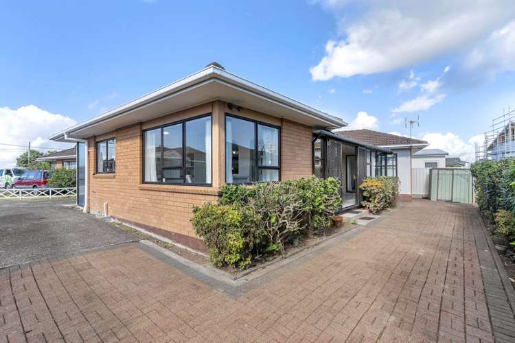 2/86 Donovan Street Blockhouse Bay_9