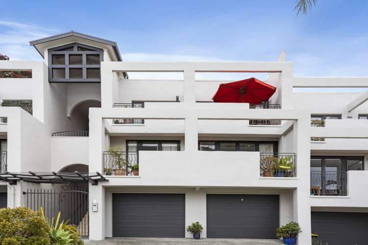 8/8 Monte Cassino Place Birkdale_19