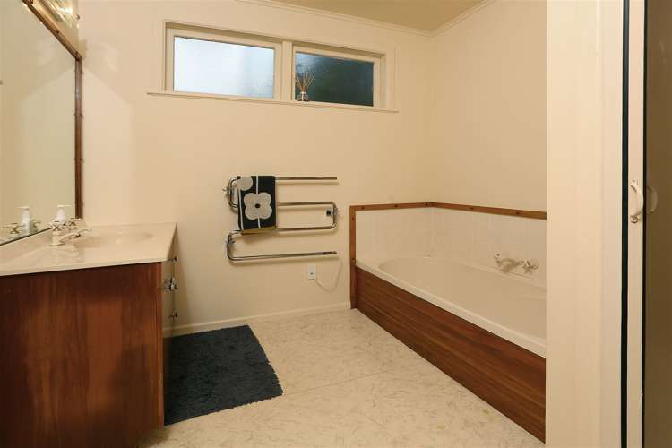 181 Konini Road Titirangi_16