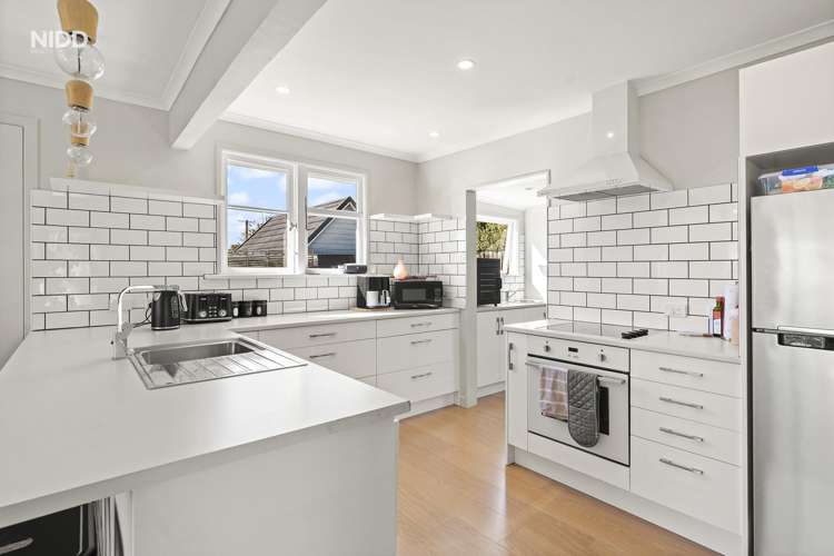 56 Scobie Road Waverley_8