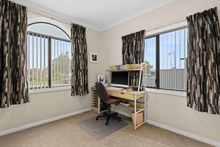 2 Tasman Drive Poraiti_14