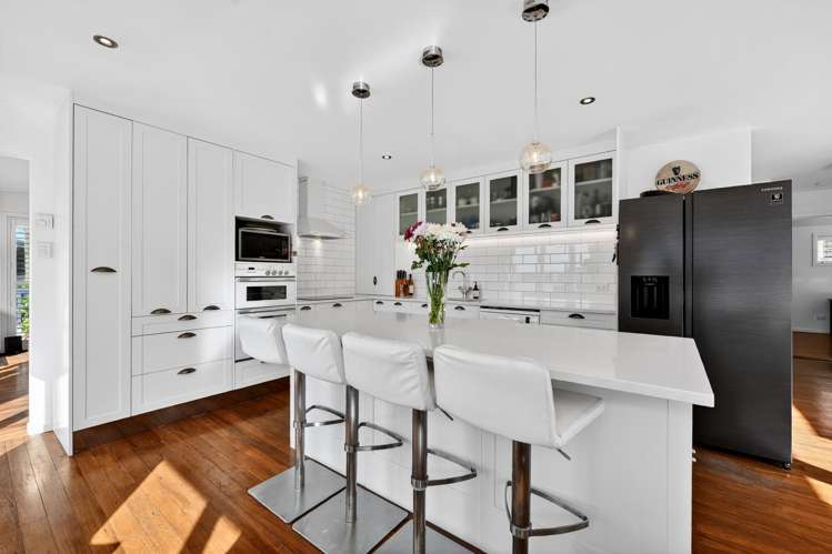 2/41 Hastings Road Mairangi Bay_11