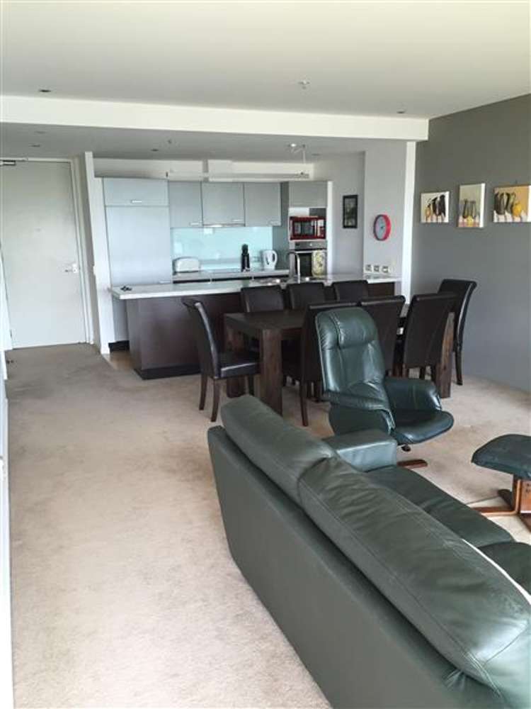 C406/14 West Quay 10777_4