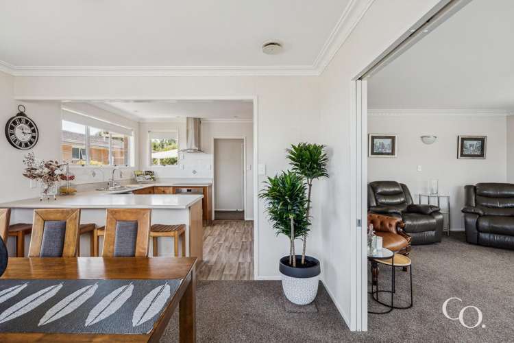 10 Andrew Place Otumoetai_11