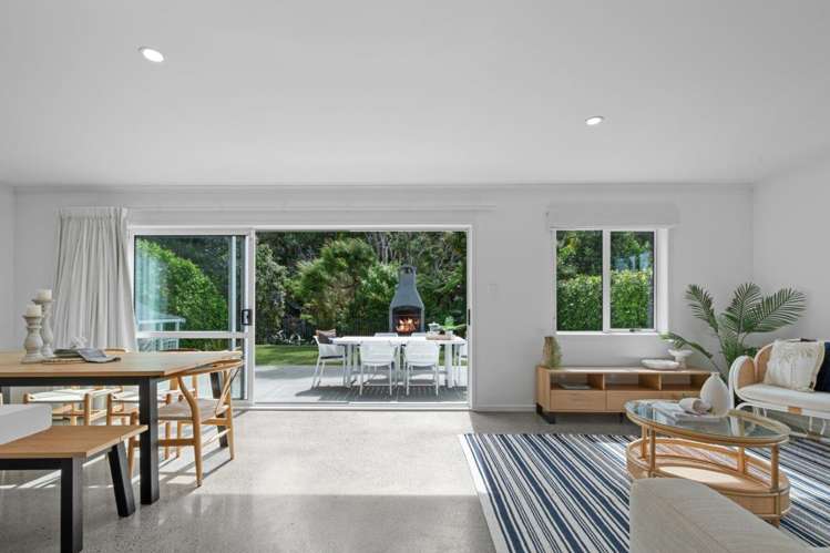 36b Forest Glen Orewa_8