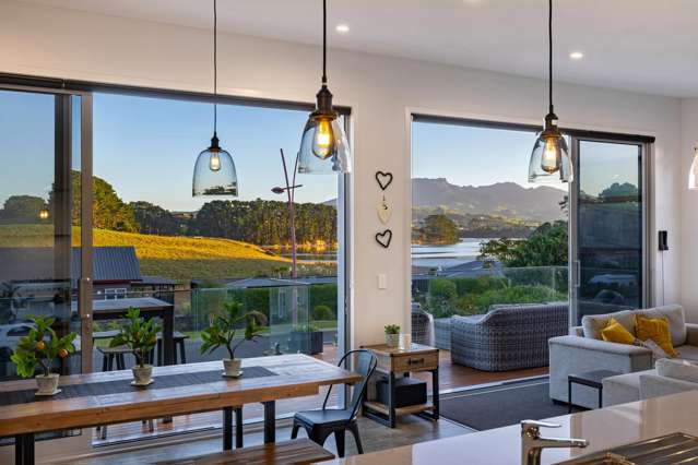24 Robertson Street Raglan_2