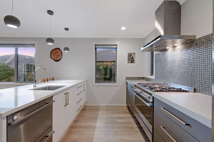 27 Mortlake Heights Pyes Pa_13