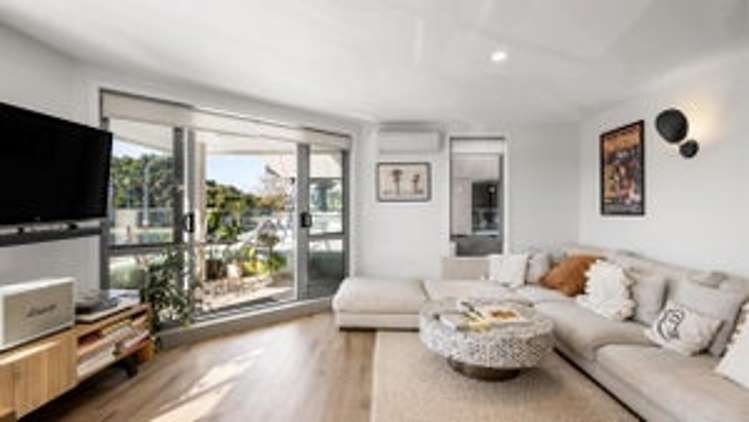 Unit 215/36 Victoria Road Mount Maunganui_7