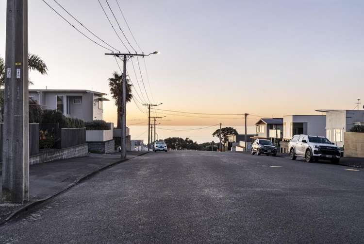 3/12 Beach Street Fitzroy_23