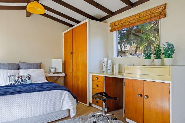 21 Oakley Crescent Hornby_9