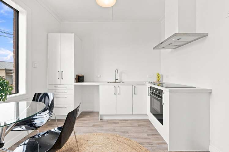 363 South Road Caversham_13