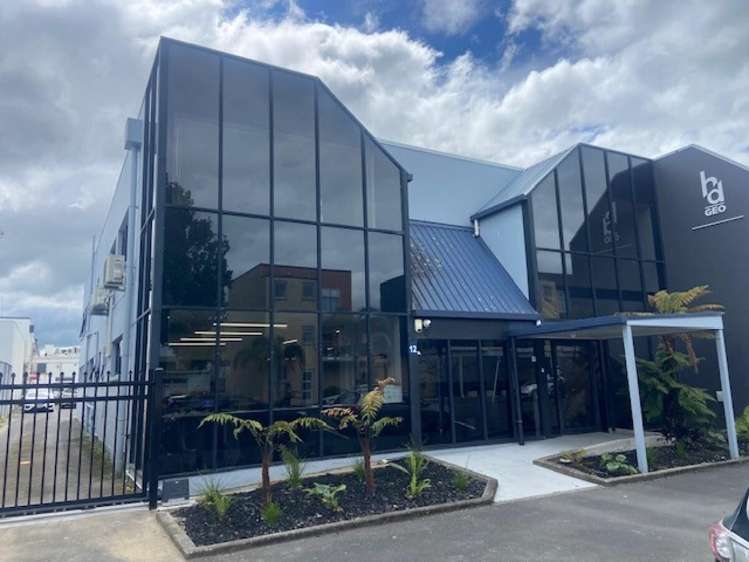 12 GF Vialou Street Hamilton City Central_1