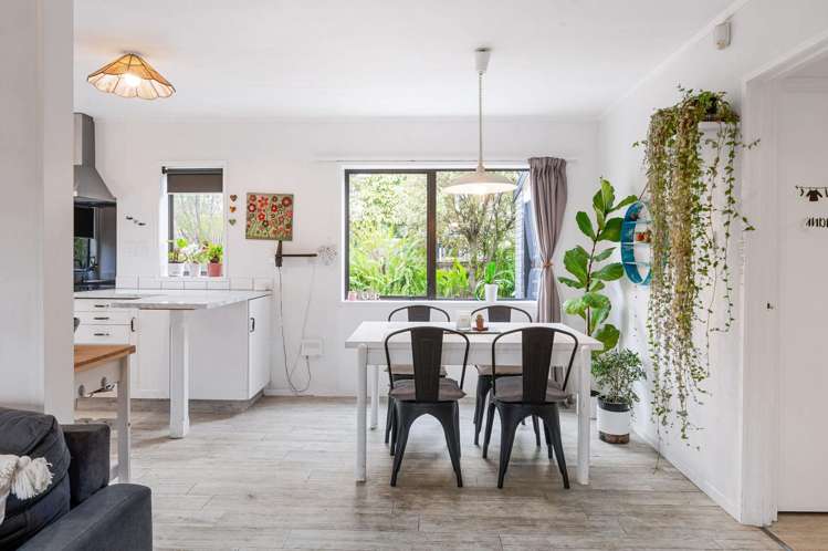 5B Ross View Terrace Dinsdale_7