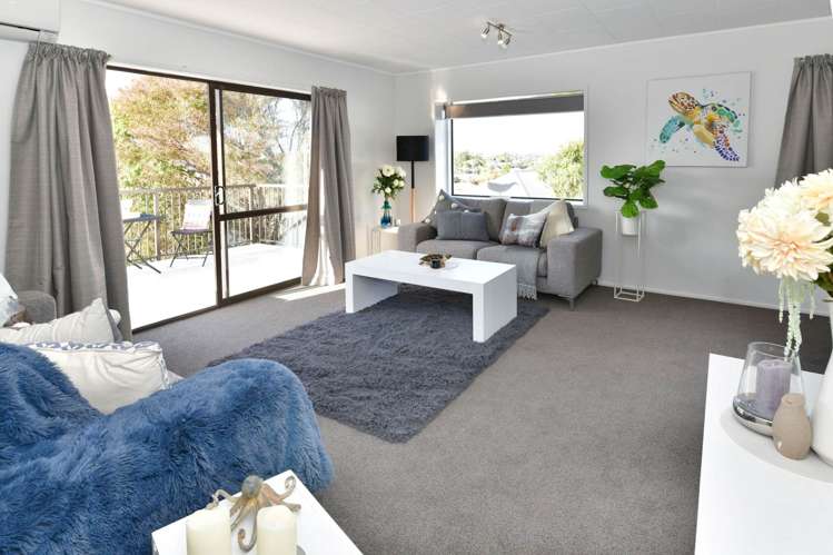 8 Waiora Road Stanmore Bay_19