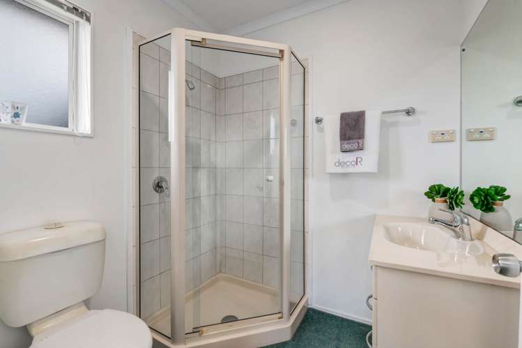 1 Grovenor Drive Orewa_13