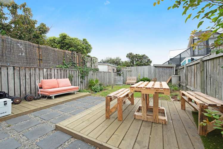 23 Trent Street Island Bay_10