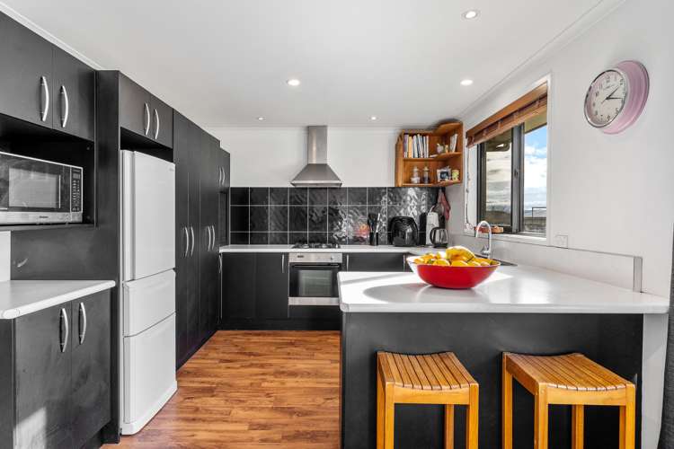 21 Brompton Close Richmond Heights_7