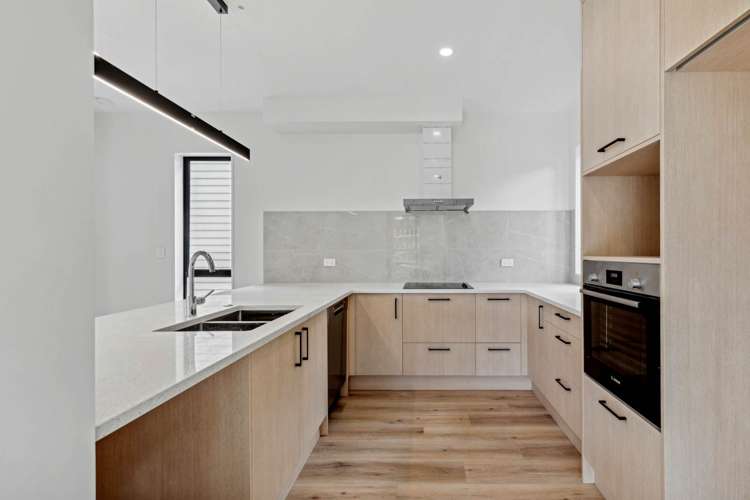 1/58 Sylvan Crescent Te Atatu South_6