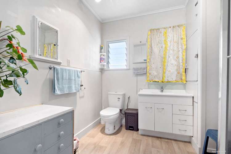 29 Barbary Avenue Kelston_16