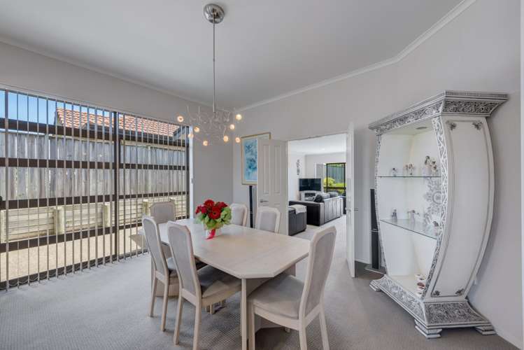 1 Pine Harbour Parade Beachlands_9