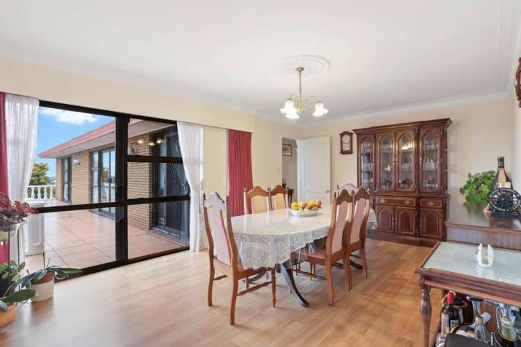 247a Royal Road Massey_12