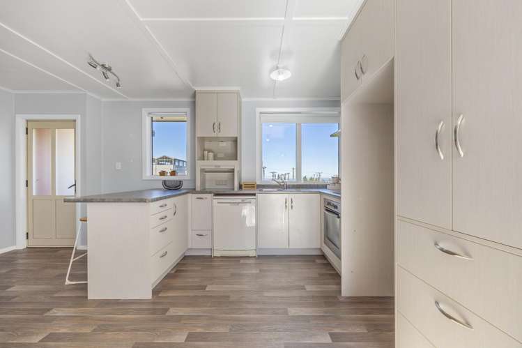 3 Hanlon Street Halfway Bush_6