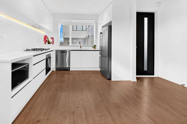 6 Manahau Lane Flat Bush_3
