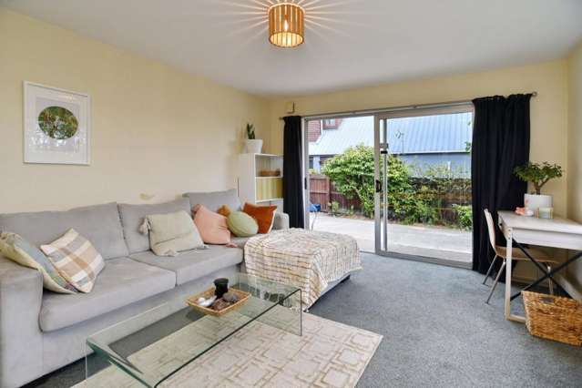 1/40 Prestons Road Redwood_2