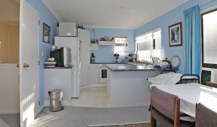 16 Bowes Crescent Strathmore Park_5