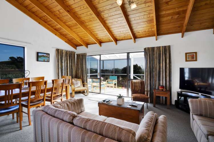 8b Squire Place Blagdon_11