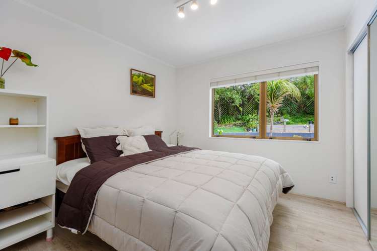 7 Jeanette Place Mairangi Bay_13