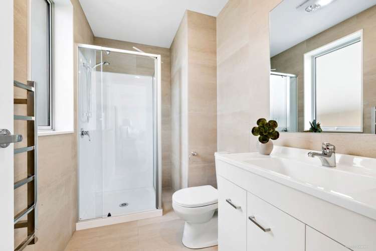 3 Flight Place Takanini_9