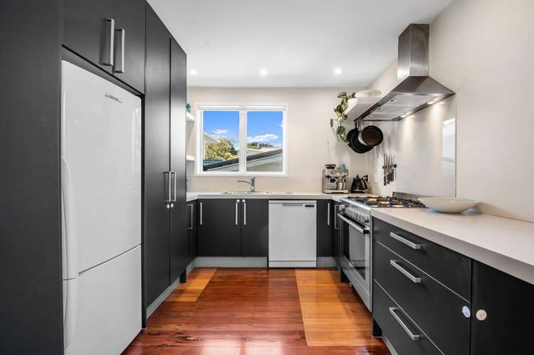 6 Tuata Street One Tree Hill_9