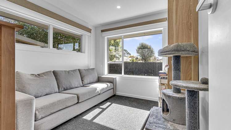 32 Bentley Street Russley_11