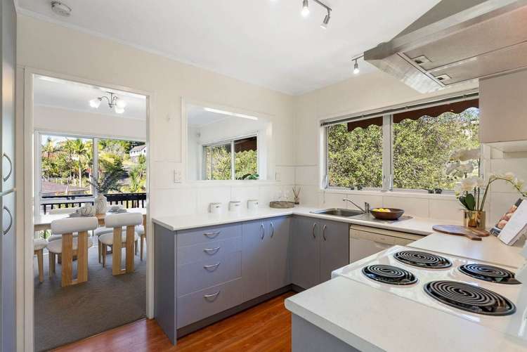 73A Ayton Drive Totara Vale_12