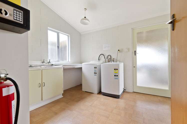 124 Edinburgh Street Pukekohe_7