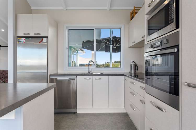 380 Ocean Road Ohope_25