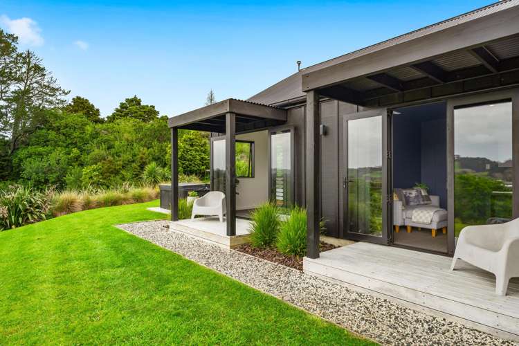 7 Tamahunga Drive Matakana_12