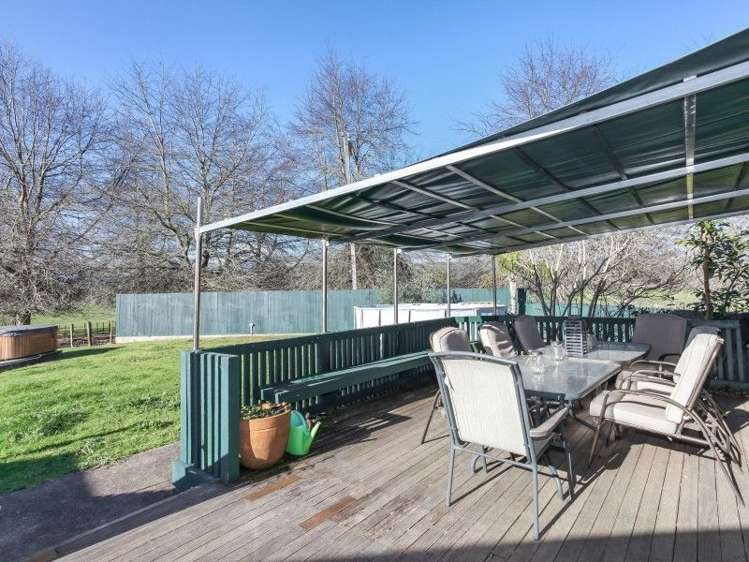 18 Kath Henry Lane Drury_13